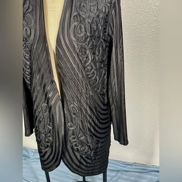 Chicos Traveler Collection Black Patterned Semi Sheer Open Front Cardigan 12/14 - Picture 2 of 7